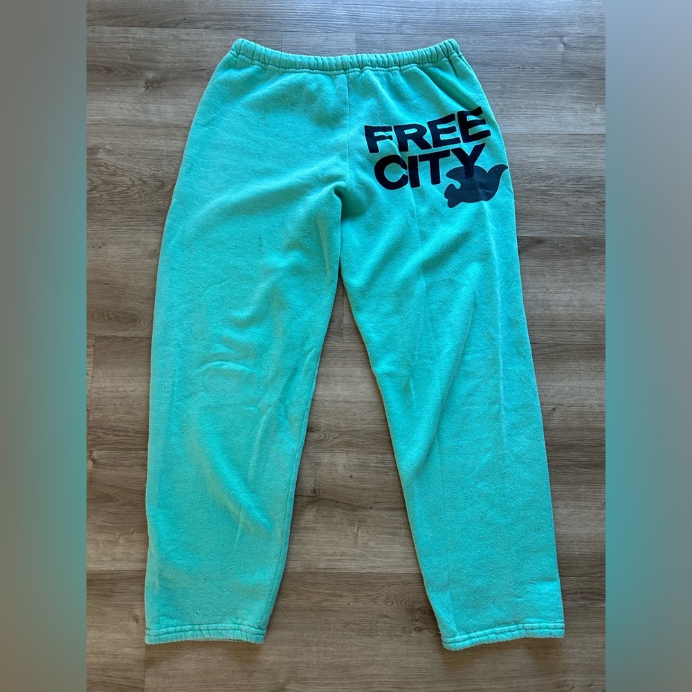 Free city MEN sweatpants